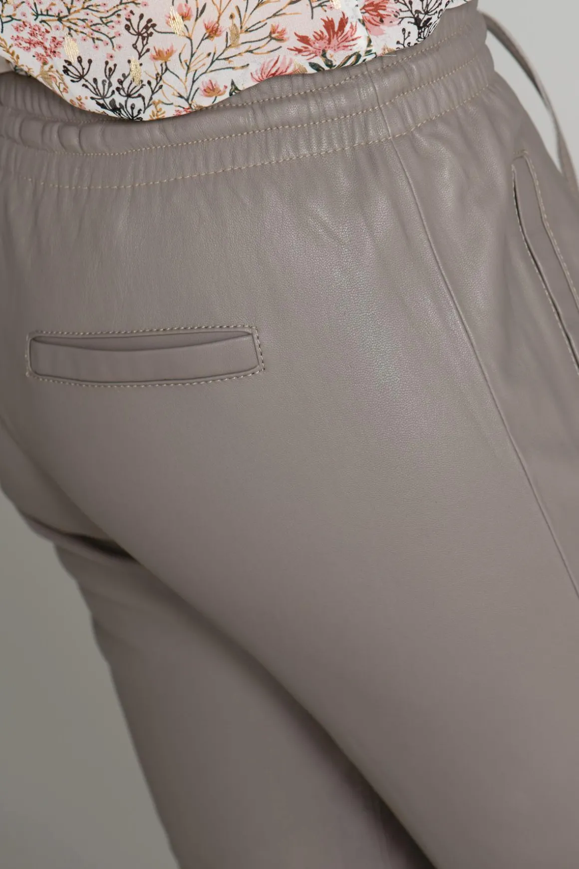 Pantalon Femme Oakwood Gift Mastic 518