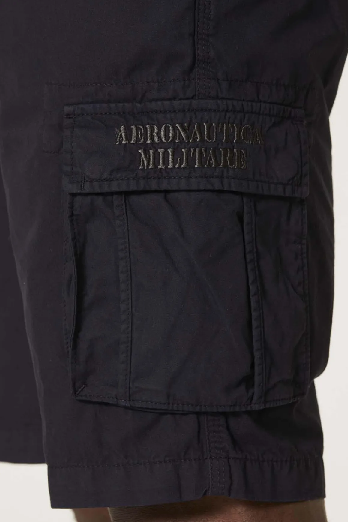 Short Homme Aeronautica Militare 231Be066Ct1122 08312 Blue Black