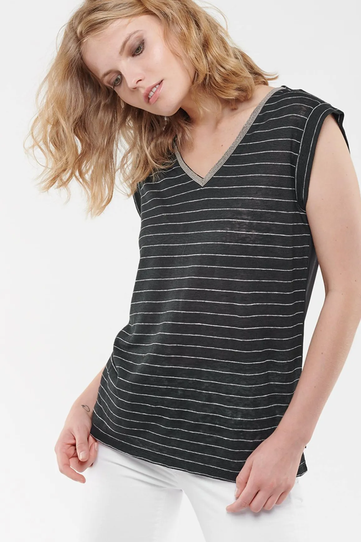 Tee Shirt Femme Le Temps Des Cerises Tshirt F Sergia Black